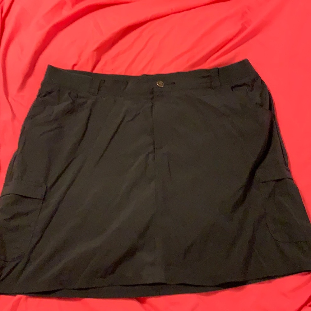 Lee Relaxed Fit Black Skort Size 18